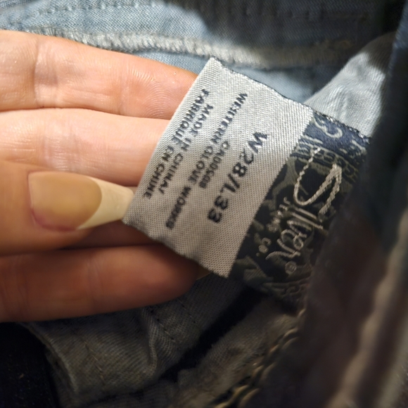 Silver jeans size 28 - Picture 2 of 3